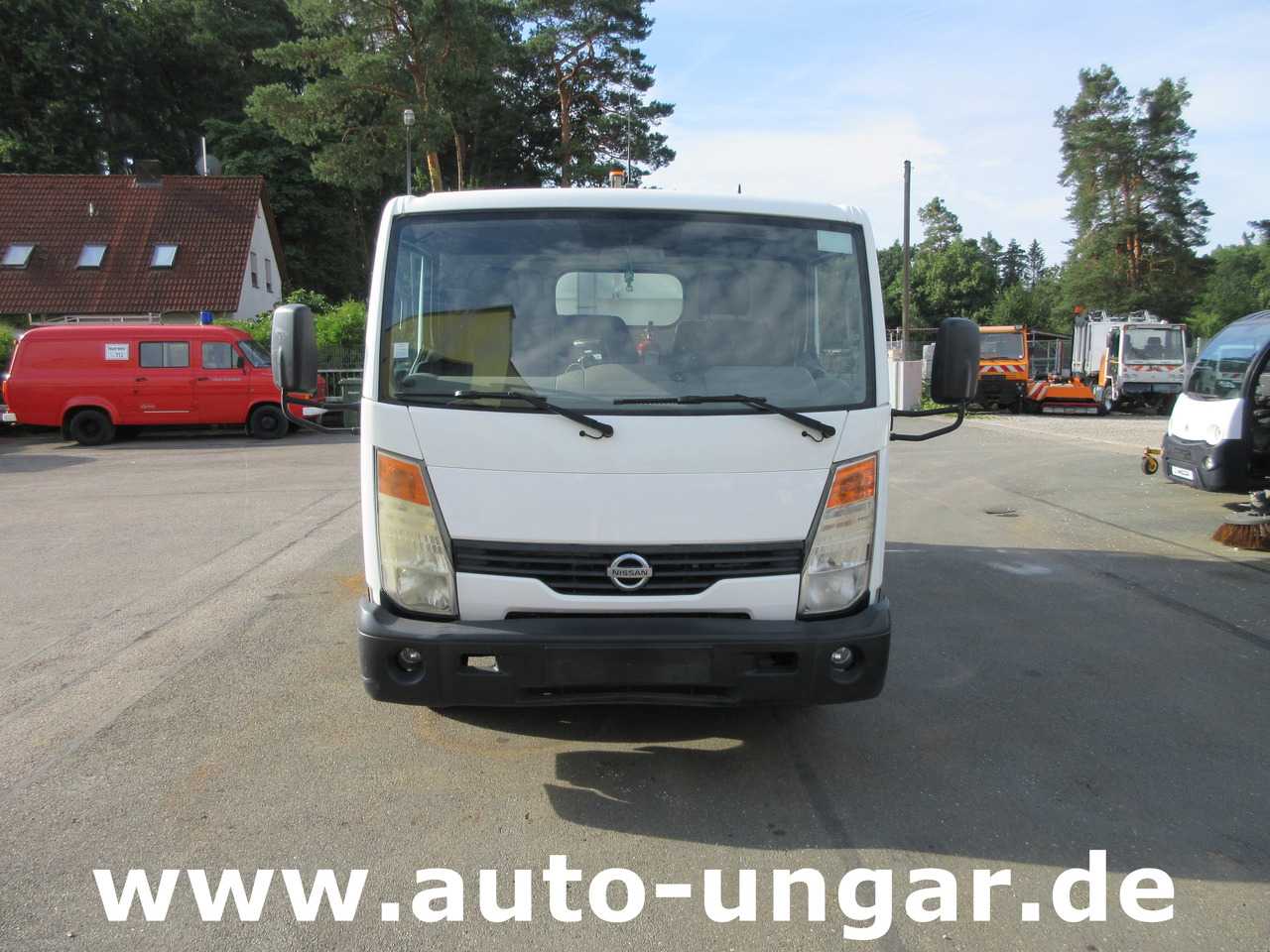 Nissan Cabstar 35.14 Mecagil Lebon Müllwagen BOM Garbage Truck 3.500kg - شاحنة القمامة: صور 2 Nissan Cabstar 35.14 Mecagil Lebon Müllwagen BOM Garbage Truck 3.500kg - شاحنة القمامة: صور 2
