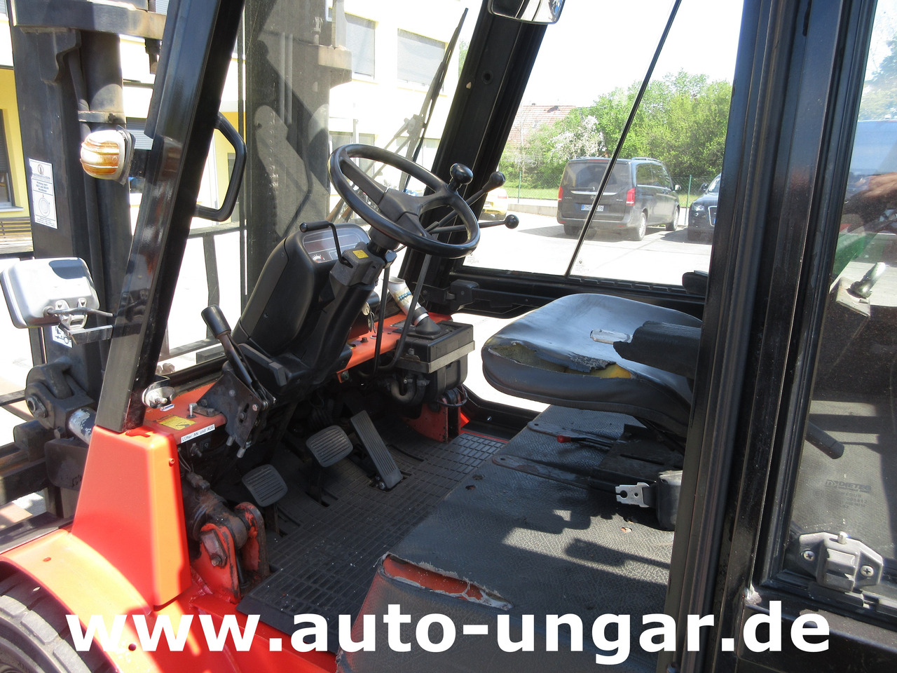 رافعة شوكية ديزل Nissan F04D 400 Diesel Gabelstapler 4.000kg Motorschaden Bj. 2002: صور 9