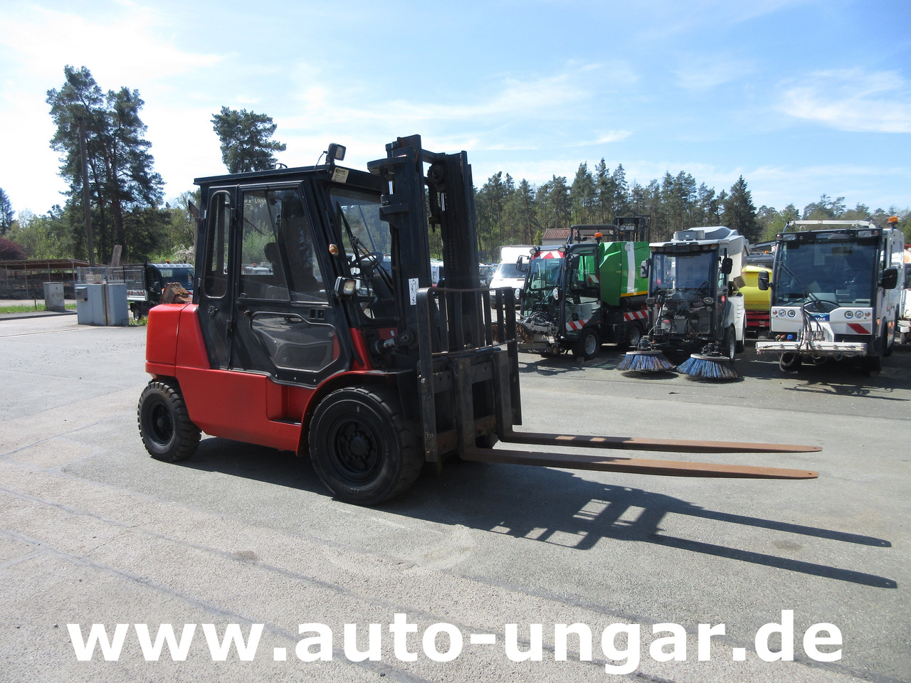 Nissan F04D 400 Diesel Gabelstapler 4.000kg Motorschaden Bj. 2002 - رافعة شوكية ديزل: صور 1 Nissan F04D 400 Diesel Gabelstapler 4.000kg Motorschaden Bj. 2002 - رافعة شوكية ديزل: صور 1