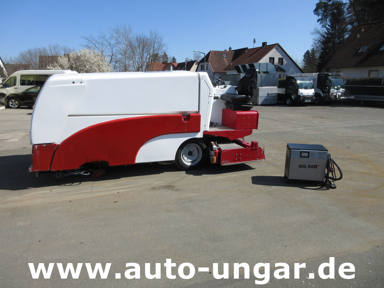 OKAY 3500 Elektra 80V IceResurfacer Elektro Eisbearbeitungsmaschine Zamboni - مركبة الخدمات الكهربائية: صور 5 OKAY 3500 Elektra 80V IceResurfacer Elektro Eisbearbeitungsmaschine Zamboni - مركبة الخدمات الكهربائية: صور 5