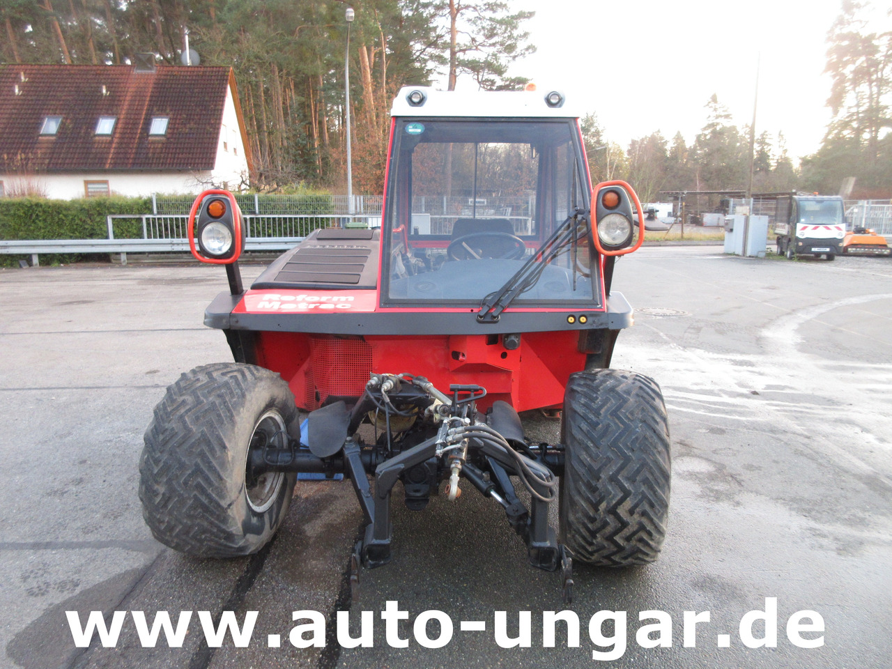 Reform Metrac H7S MOTORSCHADEN Bj. 2004 Front- & Heckzapfwelle Fronthydraulik - جرار: صور 2 Reform Metrac H7S MOTORSCHADEN Bj. 2004 Front- & Heckzapfwelle Fronthydraulik - جرار: صور 2
