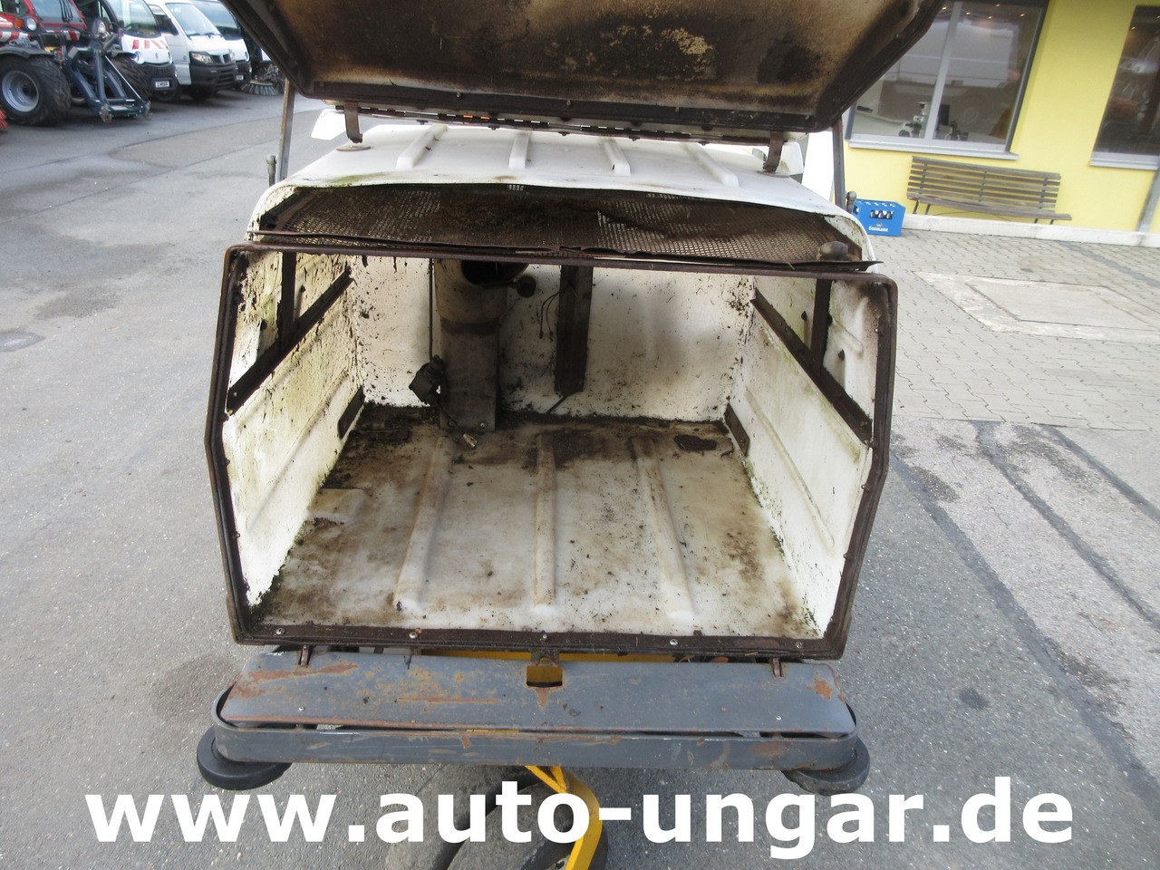 Walker MDDGHS Zero Turn Lawnmower Rasenmäher Kubota Diesel - معدات الحدائق: صور 5 Walker MDDGHS Zero Turn Lawnmower Rasenmäher Kubota Diesel - معدات الحدائق: صور 5