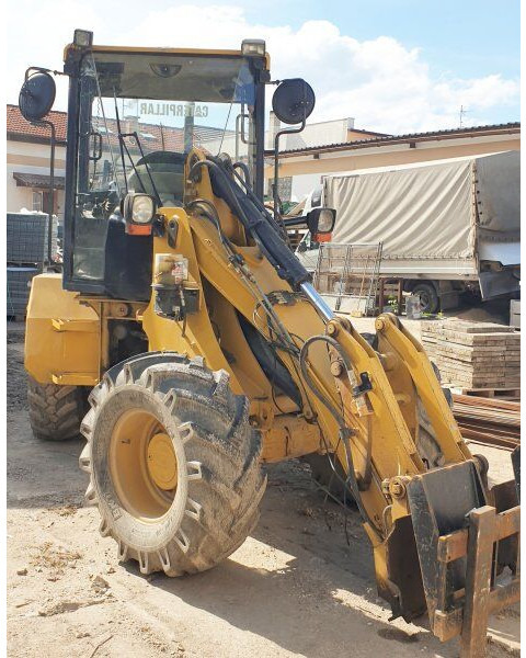 Caterpillar 908 (7t - اللودر بعجل: صور 3 Caterpillar 908 (7t - اللودر بعجل: صور 3