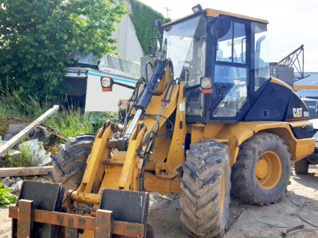 Caterpillar 908 (7t - اللودر بعجل: صور 2 Caterpillar 908 (7t - اللودر بعجل: صور 2