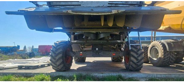 Claas Tucano 450 (839) +V 750 - حصادة شاملة: صور 5 Claas Tucano 450 (839) +V 750 - حصادة شاملة: صور 5