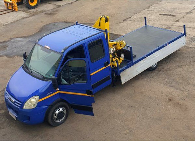 Iveco 50C18 Daily 3.D 16V +Effer - الشاحنات الصغيرة المسطحة, الشاحنات الصغيرة كابينة مزدوجة: صور 5 Iveco 50C18 Daily 3.D 16V +Effer - الشاحنات الصغيرة المسطحة, الشاحنات الصغيرة كابينة مزدوجة: صور 5