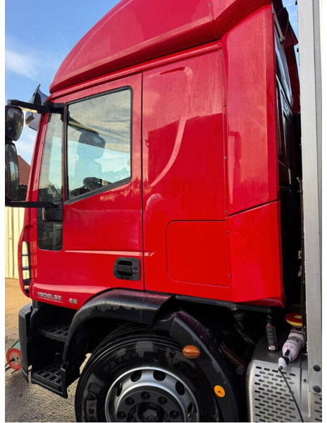 شاحنة ستارة Iveco Eurocargo 190 EL32: صور 9