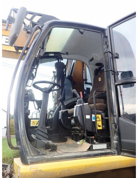 JCB JS 160 W - حفارة على عجلات: صور 5 JCB JS 160 W - حفارة على عجلات: صور 5