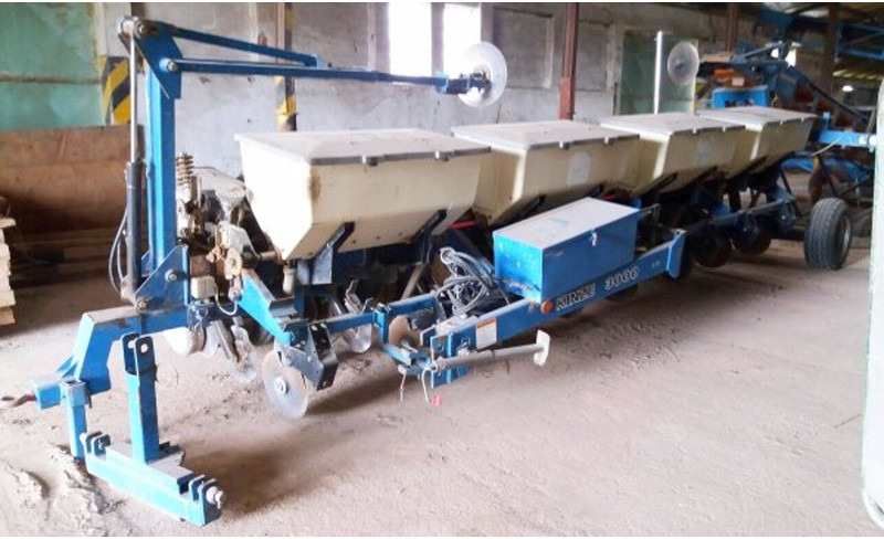 Kinze 3000 (8x lines 75 - وضع البذور فى خطوط: صور 2 Kinze 3000 (8x lines 75 - وضع البذور فى خطوط: صور 2