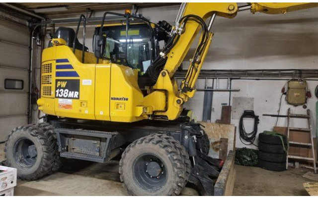 Komatsu PW 138 MR - حفارة على عجلات: صور 3 Komatsu PW 138 MR - حفارة على عجلات: صور 3