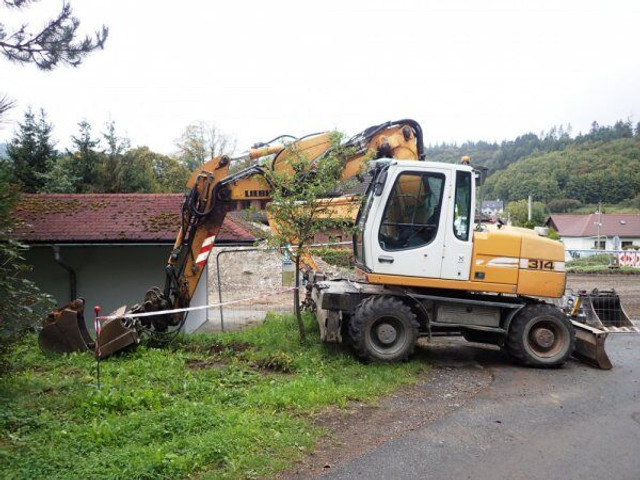 Liebherr A 314 - حفارة على عجلات: صور 2 Liebherr A 314 - حفارة على عجلات: صور 2