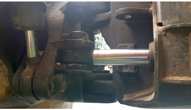 شاحنات نقل الأخشاب في الغابات Ponsse Elephant 8W (+ K100+): صور 16