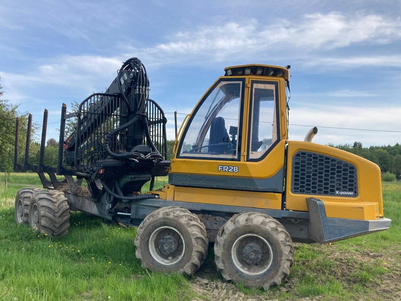 Sampo FR28 - شاحنات نقل الأخشاب في الغابات: صور 1 Sampo FR28 - شاحنات نقل الأخشاب في الغابات: صور 1