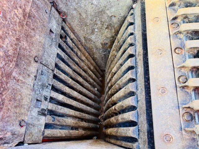 Sandvik QJ 341+ - كسارة فكية: صور 5 Sandvik QJ 341+ - كسارة فكية: صور 5