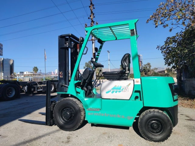 Mitsubishi 2.5TON - رافعة شوكية: صور 1 Mitsubishi 2.5TON - رافعة شوكية: صور 1