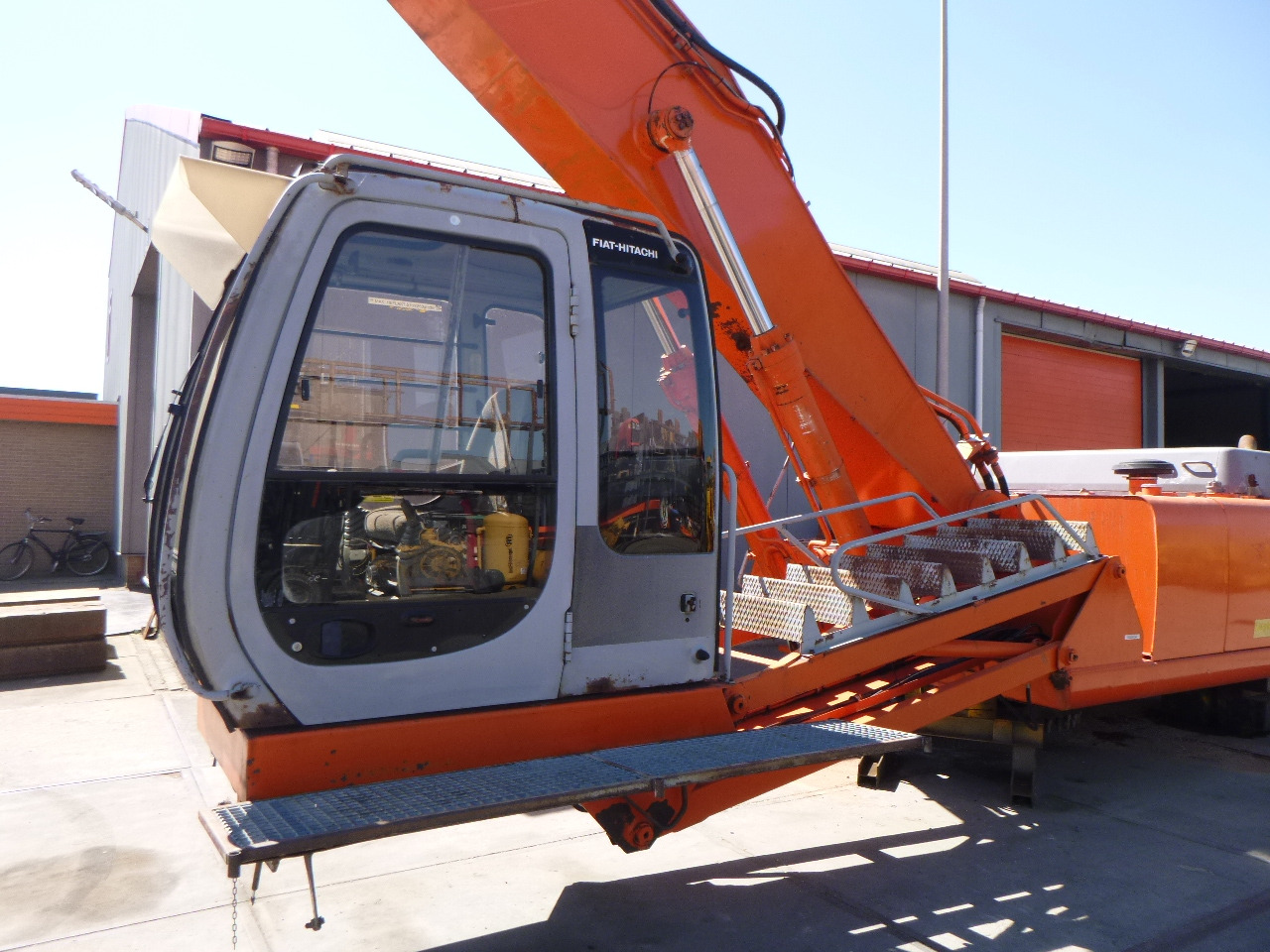 حفارة النقل والشحن FIAT-HITACHI EX455 Stationary dock/ship material handler: صور 22