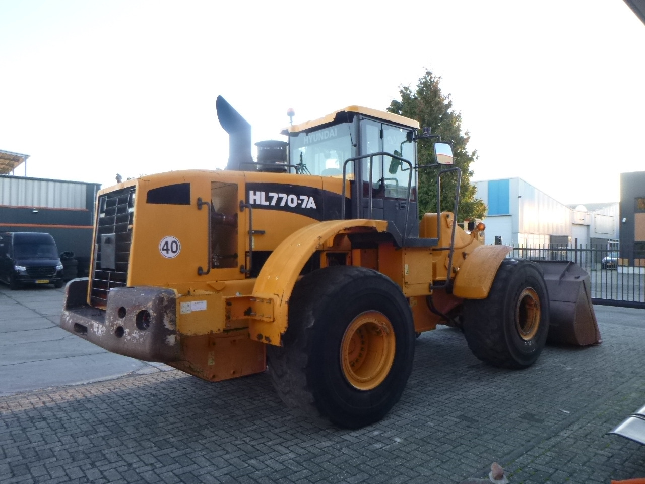 HYUNDAI HL770-7A - اللودر بعجل: صور 5 HYUNDAI HL770-7A - اللودر بعجل: صور 5