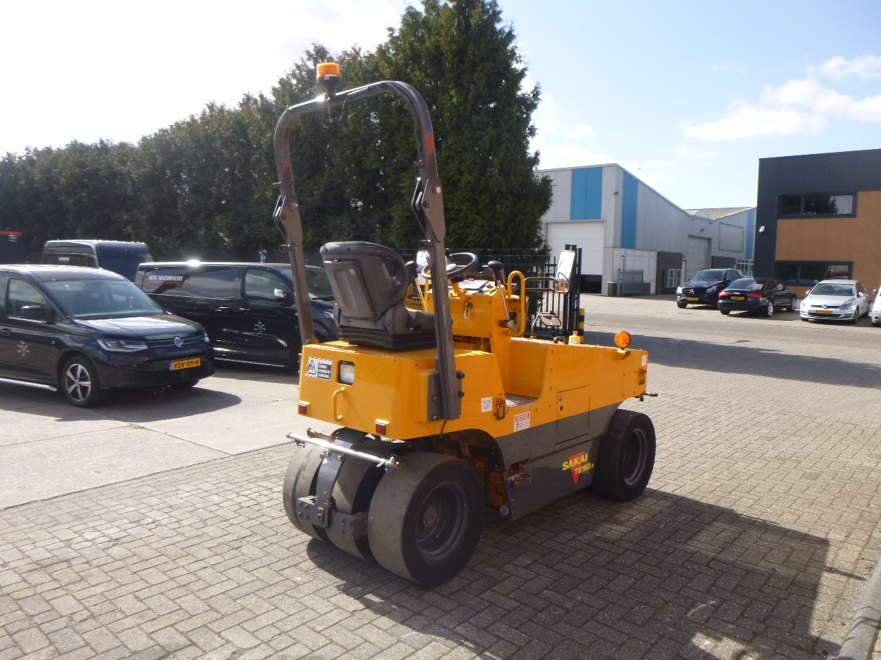 SAKAI TS160-2 - مداحل الإطارات الهوائية: صور 4 SAKAI TS160-2 - مداحل الإطارات الهوائية: صور 4