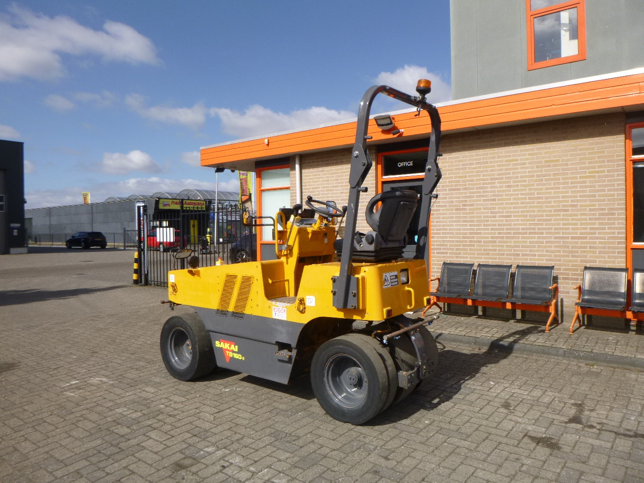 SAKAI TS160-2 - مداحل الإطارات الهوائية: صور 2 SAKAI TS160-2 - مداحل الإطارات الهوائية: صور 2