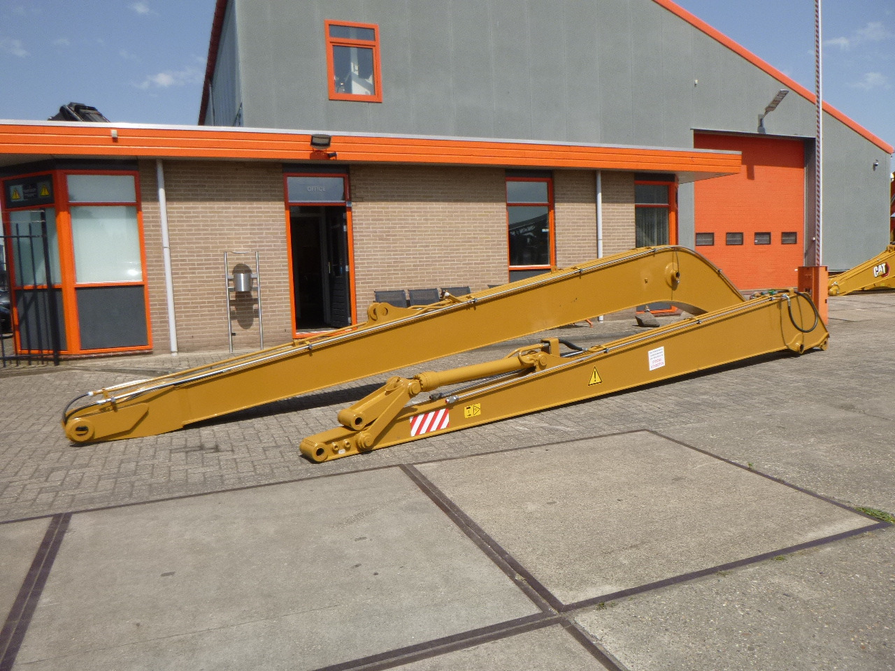 TL CAT 320DL/323DL Long reach - ذراع الرافعة - حفارات زحافة: صور 2 TL CAT 320DL/323DL Long reach - ذراع الرافعة - حفارات زحافة: صور 2