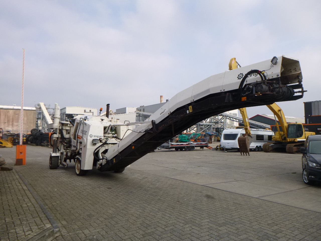 WIRTGEN 1000 DC - ماكينات لصقل الأسفلت: صور 5 WIRTGEN 1000 DC - ماكينات لصقل الأسفلت: صور 5