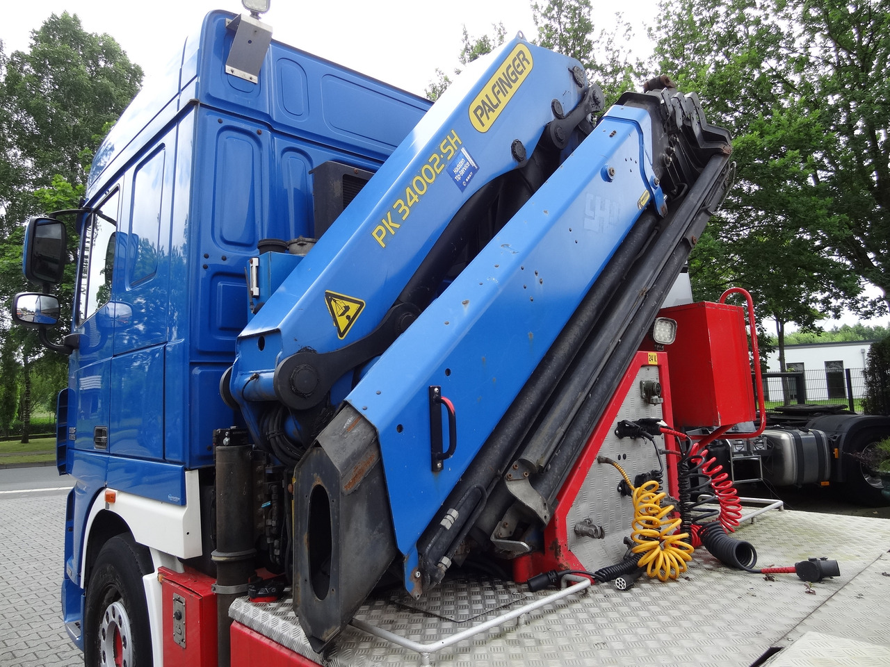 Daf XF105 460 6X2 Kran Palfinger 34002 - شاحنة جرار: صور 2 Daf XF105 460 6X2 Kran Palfinger 34002 - شاحنة جرار: صور 2