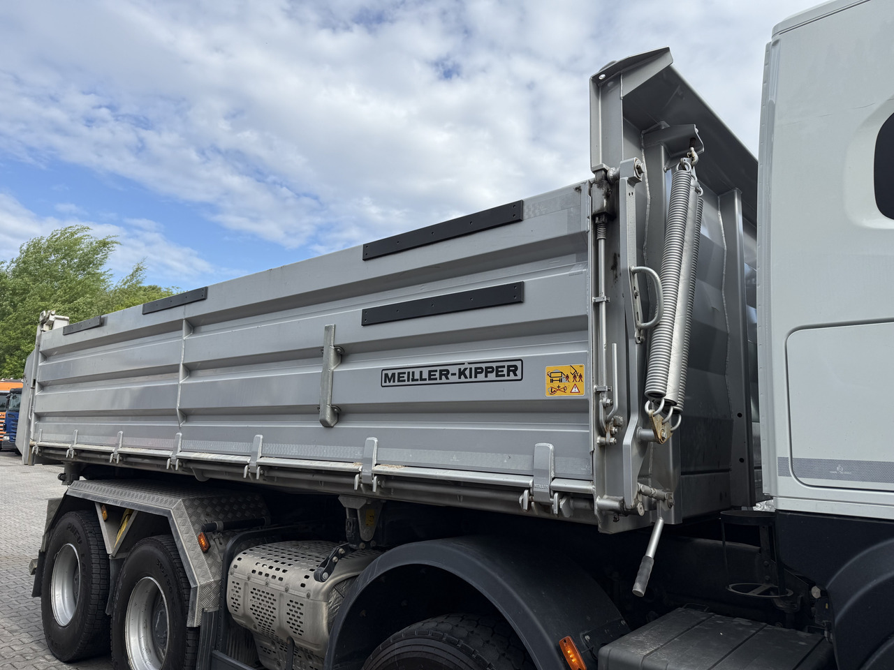 Iveco T-Way 510 / AT410T51 8X4 Meiller - قلابات: صور 2 Iveco T-Way 510 / AT410T51 8X4 Meiller - قلابات: صور 2