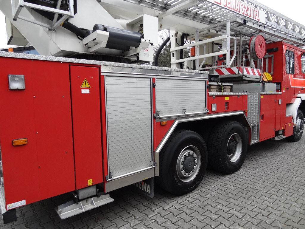 MAN FE 410 6X6 Feuerwehr Vema Lift 32 Meter - مصاعد الازدهار محمولة على شاحنة: صور 4 MAN FE 410 6X6 Feuerwehr Vema Lift 32 Meter - مصاعد الازدهار محمولة على شاحنة: صور 4