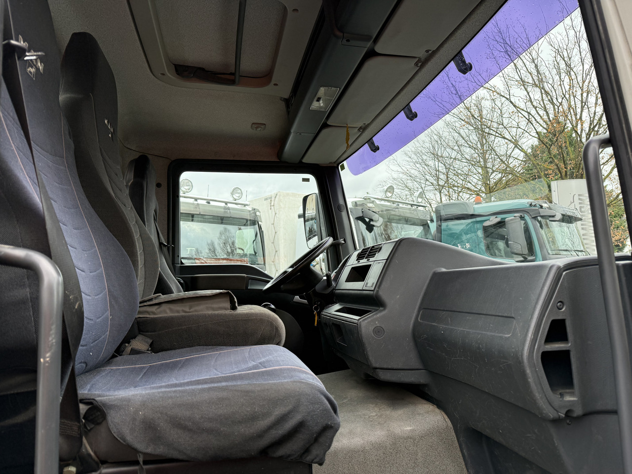 MAN TGM 12.240 Palfinger 11001 bis 19 Meter - شاحنة كرين, شاحنات مسطحة: صور 5 MAN TGM 12.240 Palfinger 11001 bis 19 Meter - شاحنة كرين, شاحنات مسطحة: صور 5