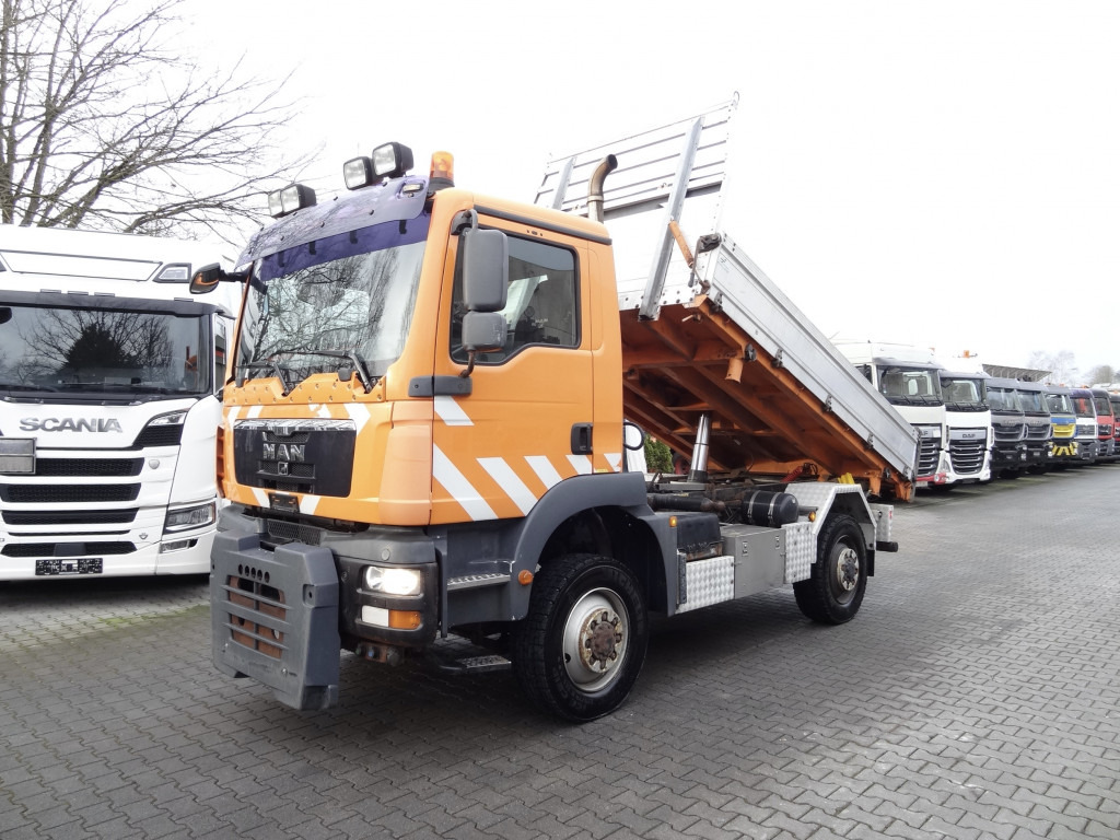 MAN TGM 13.250 4X4 Ex-Kommunal - قلابات: صور 1 MAN TGM 13.250 4X4 Ex-Kommunal - قلابات: صور 1