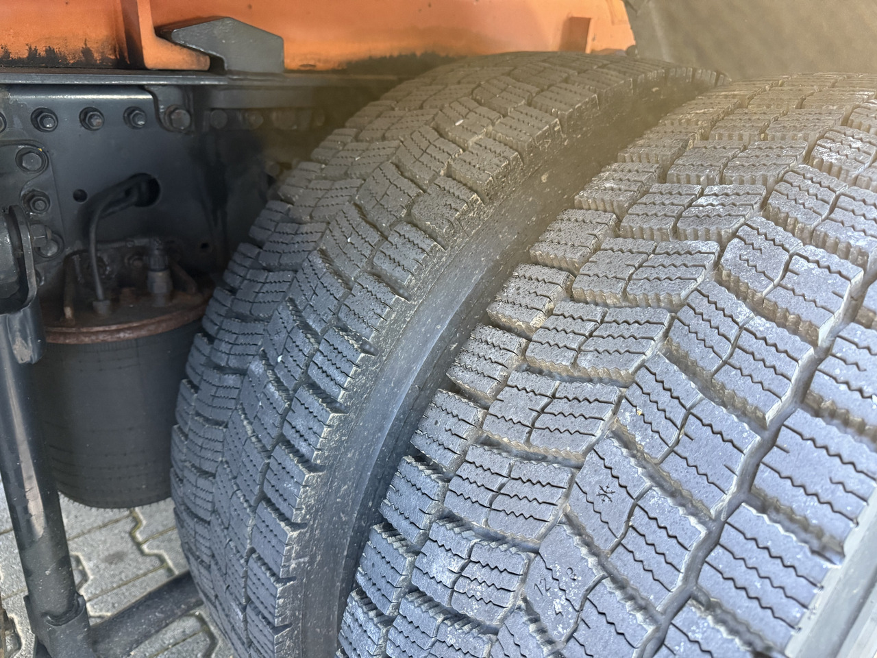 MAN TGS 28.400 6X4H-4 BL - قلابات, شاحنة كرين: صور 5 MAN TGS 28.400 6X4H-4 BL - قلابات, شاحنة كرين: صور 5