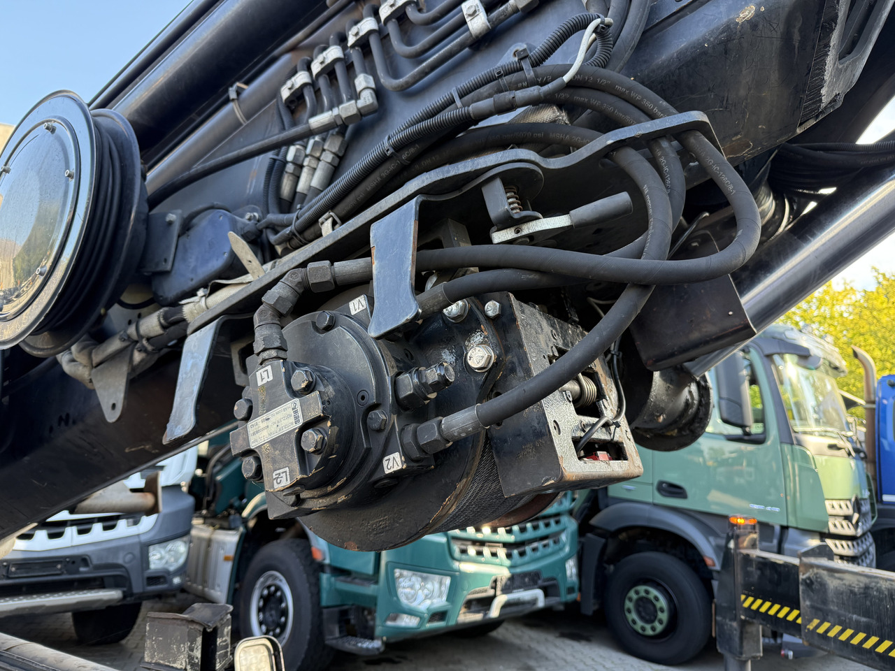 MAN TGX 26.480 6X2 Hiab 422 Bj 2017 bis 30 Meter - شاحنة كرين, شاحنات مسطحة: صور 5 MAN TGX 26.480 6X2 Hiab 422 Bj 2017 bis 30 Meter - شاحنة كرين, شاحنات مسطحة: صور 5