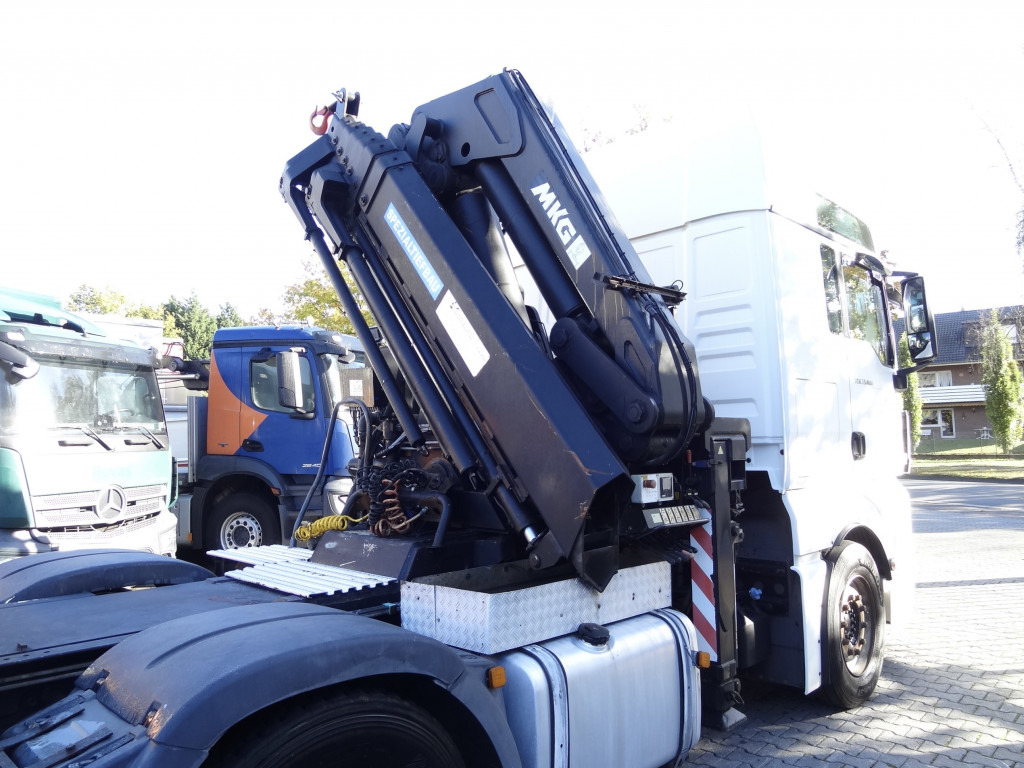 MAN TGX 33.480 6X4 Kran MKG 381 bis 20 Meter - شاحنة كرين, شاحنة جرار: صور 4 MAN TGX 33.480 6X4 Kran MKG 381 bis 20 Meter - شاحنة كرين, شاحنة جرار: صور 4