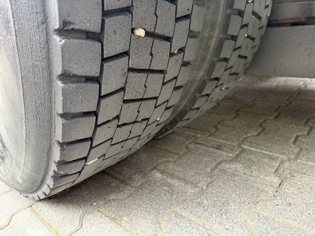 Mercedes-Benz Actros/ Antos 1827 - شاحنة ستارة: صور 2 Mercedes-Benz Actros/ Antos 1827 - شاحنة ستارة: صور 2