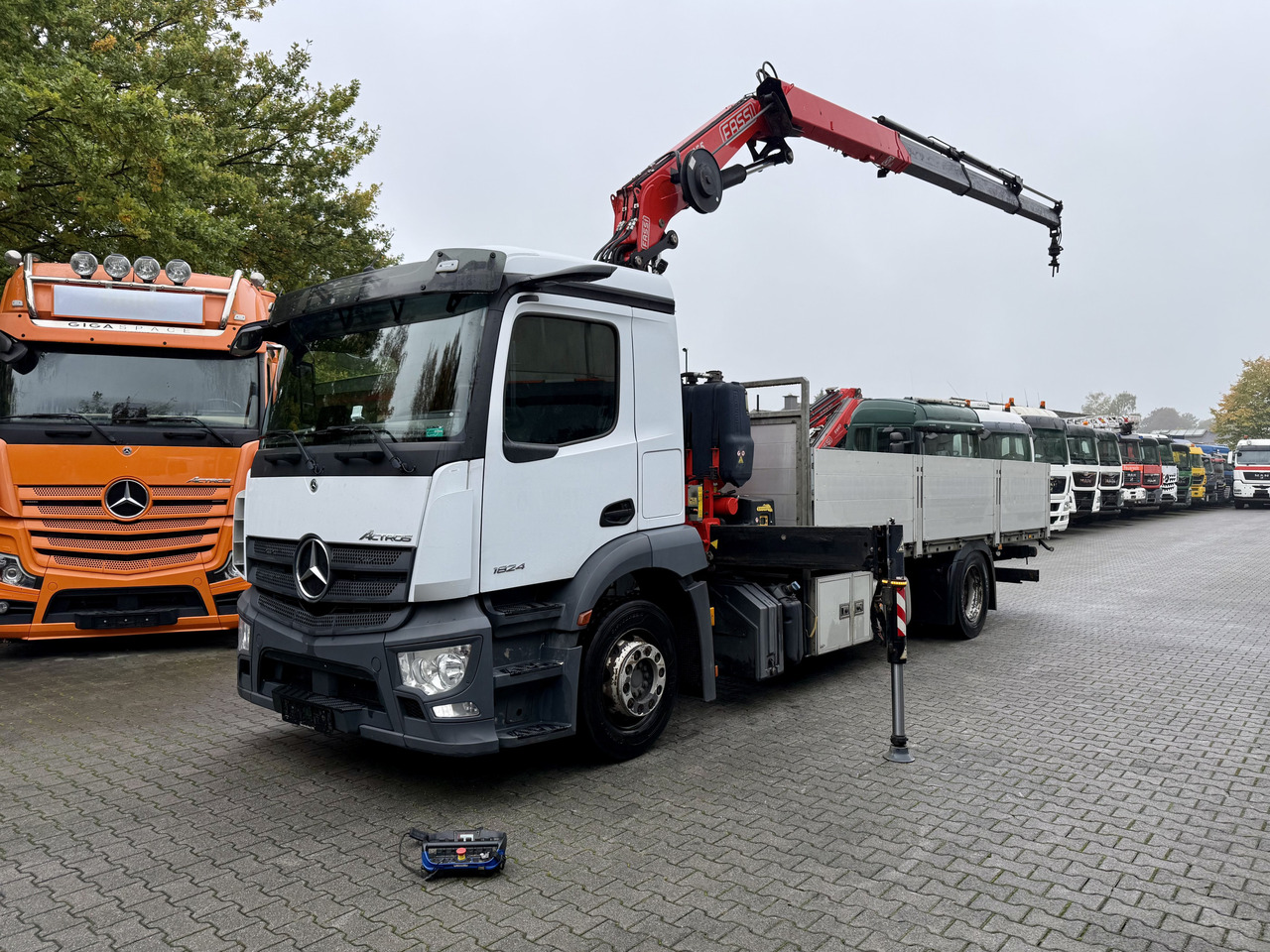Mercedes-Benz Actros MP5 1824 Kran Fassi F155 - شاحنة كرين, شاحنات مسطحة: صور 1 Mercedes-Benz Actros MP5 1824 Kran Fassi F155 - شاحنة كرين, شاحنات مسطحة: صور 1