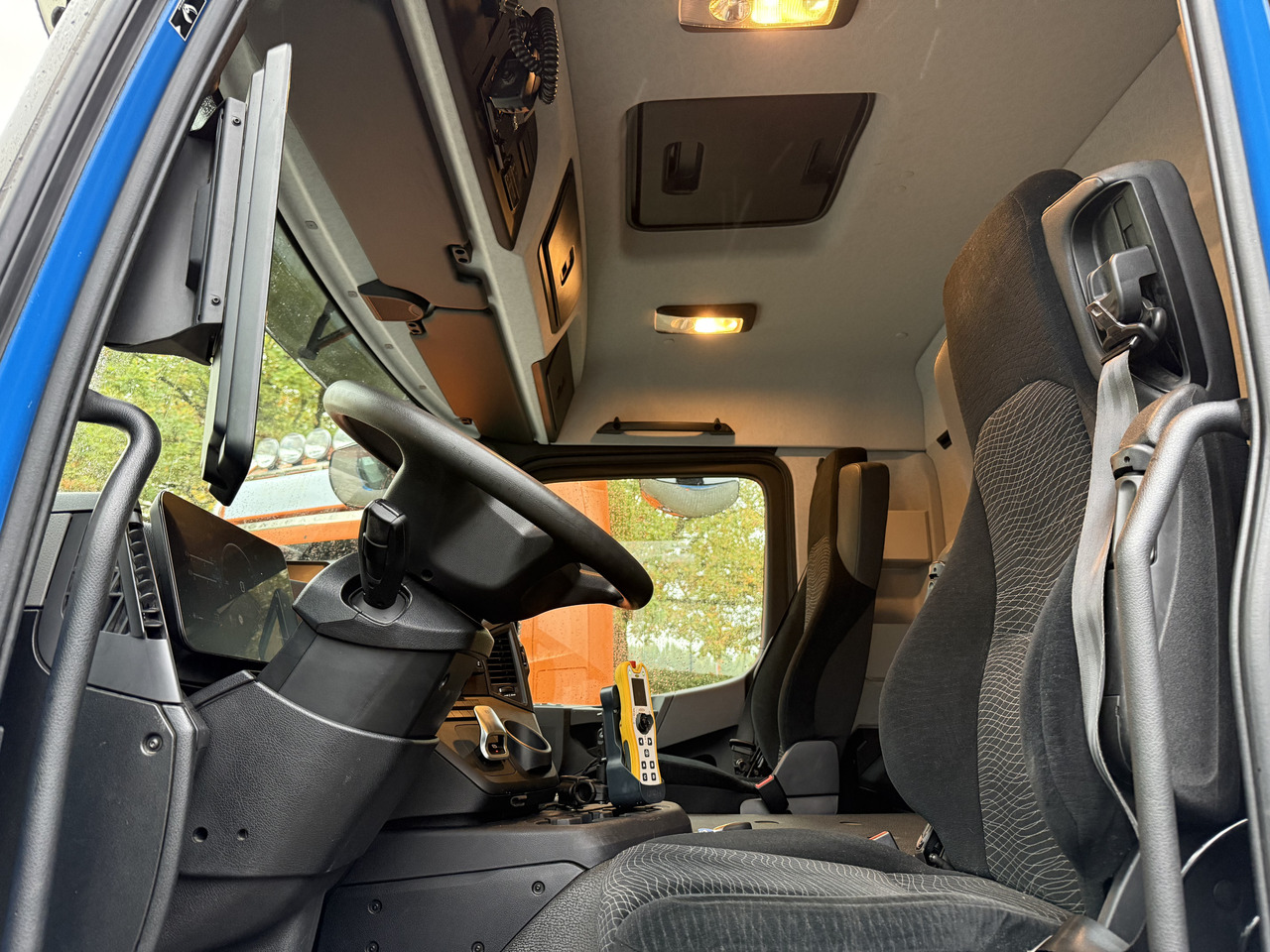 Mercedes-Benz Actros MP5 2546 6X2 Meiller RS21 - شاحنة ذات الخطاف: صور 3 Mercedes-Benz Actros MP5 2546 6X2 Meiller RS21 - شاحنة ذات الخطاف: صور 3