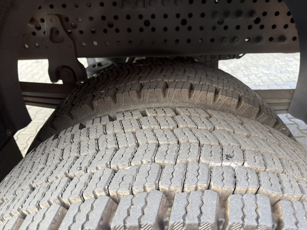 Mercedes-Benz Arocs 1827 AK 4X4 Ex- - شاحنة ستارة: صور 5 Mercedes-Benz Arocs 1827 AK 4X4 Ex- - شاحنة ستارة: صور 5