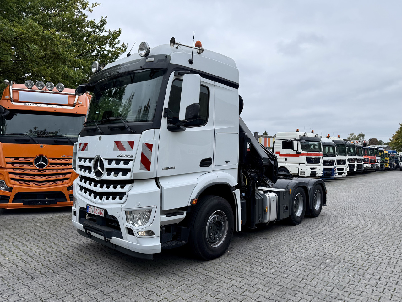 Mercedes-Benz Arocs 2648 LS 6X4 Kran Hiab X-HiPro 302 - شاحنة كرين, شاحنة جرار: صور 1 Mercedes-Benz Arocs 2648 LS 6X4 Kran Hiab X-HiPro 302 - شاحنة كرين, شاحنة جرار: صور 1