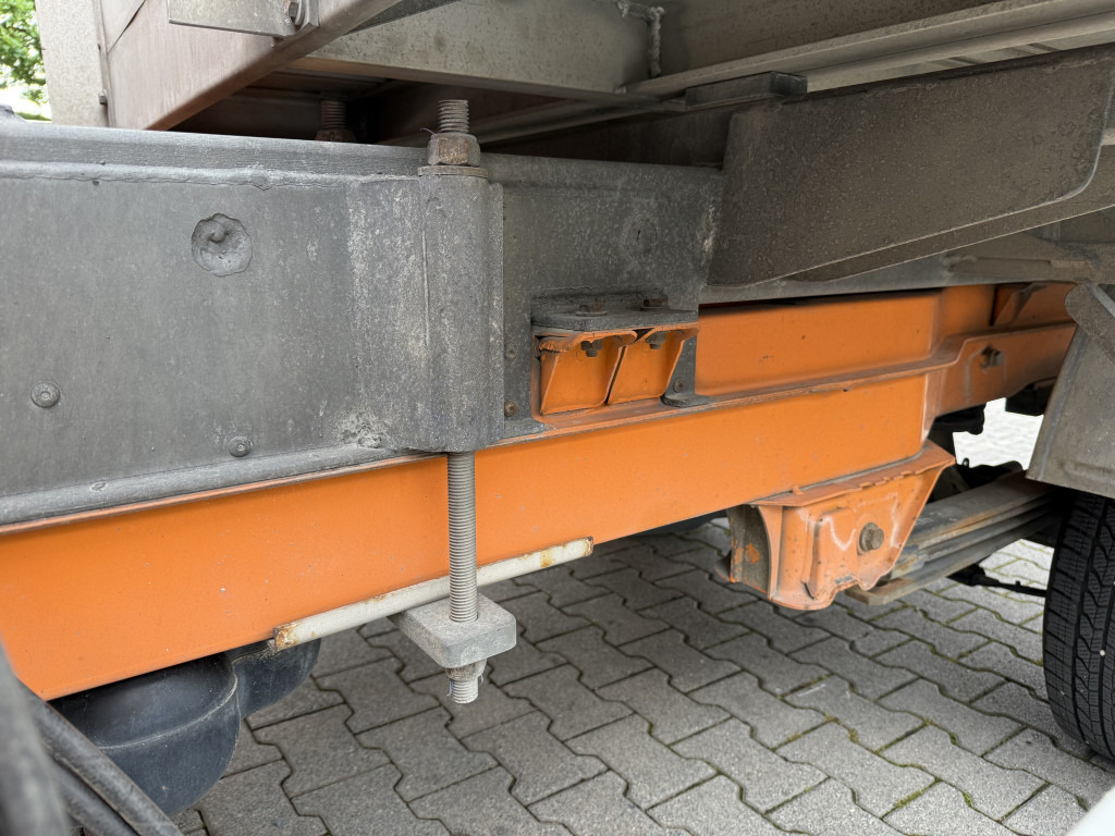 Mercedes-Benz Sprinter 516 Kipper mit Kran HMF 270 - قلاب صغير: صور 4 Mercedes-Benz Sprinter 516 Kipper mit Kran HMF 270 - قلاب صغير: صور 4