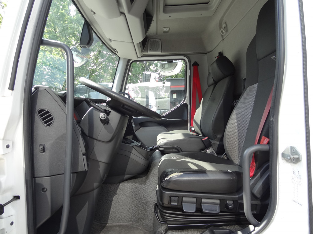 Renault D10.210 6m Koffer - بصندوق مغلق شاحنة: صور 4 Renault D10.210 6m Koffer - بصندوق مغلق شاحنة: صور 4