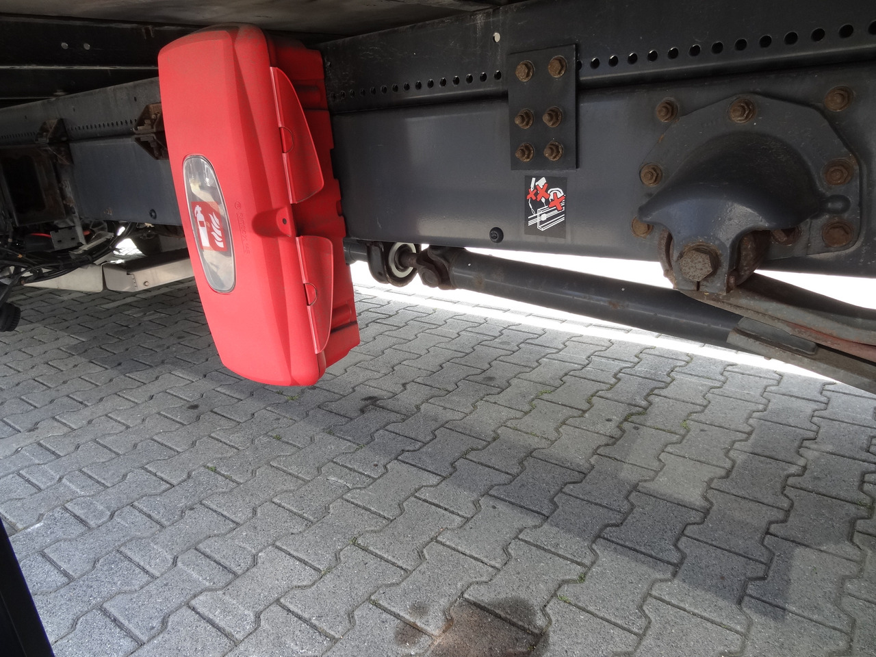 Renault D10.210 7m Koffer - بصندوق مغلق شاحنة: صور 3 Renault D10.210 7m Koffer - بصندوق مغلق شاحنة: صور 3