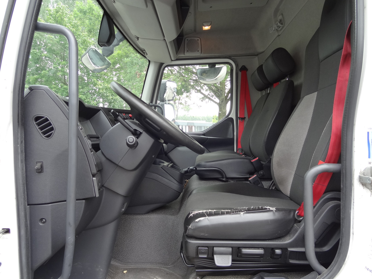 Renault D10.210 7m Koffer - بصندوق مغلق شاحنة: صور 5 Renault D10.210 7m Koffer - بصندوق مغلق شاحنة: صور 5