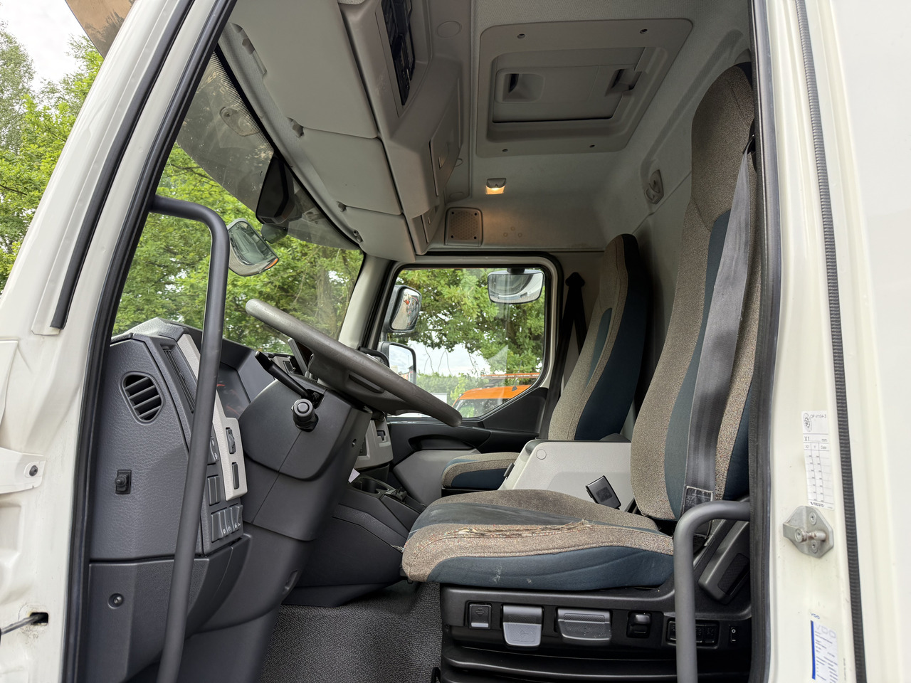 Volvo FL250.18 Carrier Supra 850Mt - مبردة شاحنة: صور 5 Volvo FL250.18 Carrier Supra 850Mt - مبردة شاحنة: صور 5