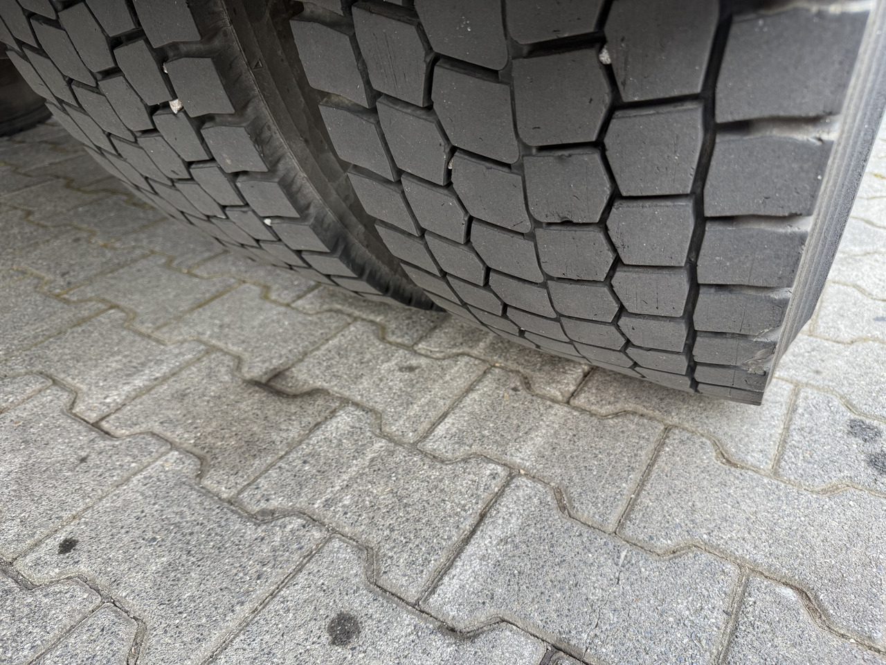 Volvo FL250.18 Carrier Supra 850Mt - مبردة شاحنة: صور 3 Volvo FL250.18 Carrier Supra 850Mt - مبردة شاحنة: صور 3