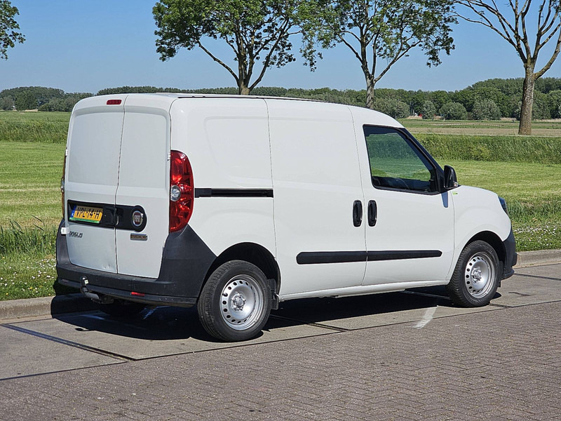 Fiat Doblò CARGO 1.6 - فان المدمجة: صور 3 Fiat Doblò CARGO 1.6 - فان المدمجة: صور 3