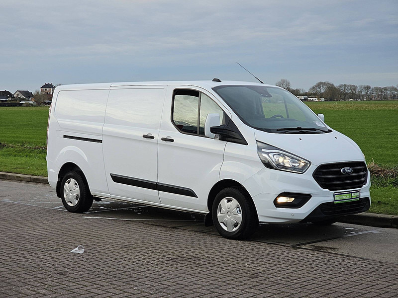 Ford Transit Custom 2.0 L2H1 Navi Euro6 - فان المدمجة: صور 5 Ford Transit Custom 2.0 L2H1 Navi Euro6 - فان المدمجة: صور 5