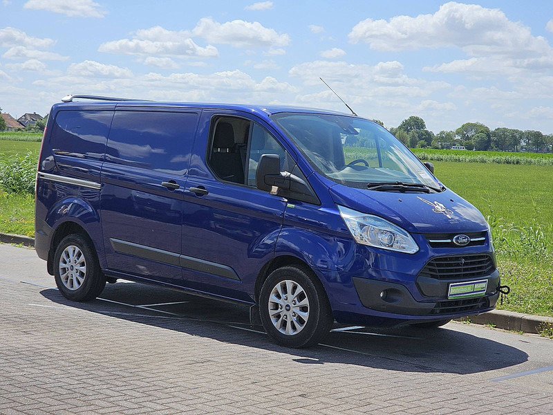 Ford Transit Custom 2.2 ac - فان المدمجة: صور 5 Ford Transit Custom 2.2 ac - فان المدمجة: صور 5