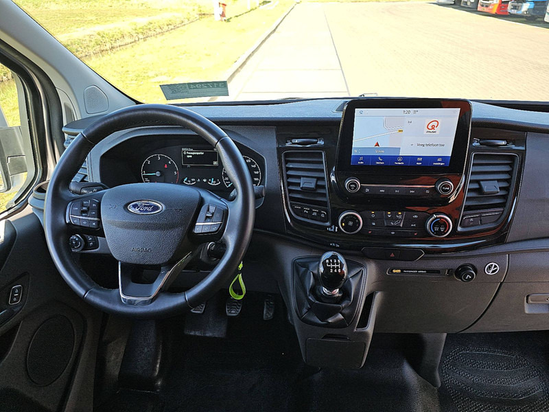 Interior photo 1: فان المدمجة Ford Transit Custom  L1H1 TRAIL-EDIITON!