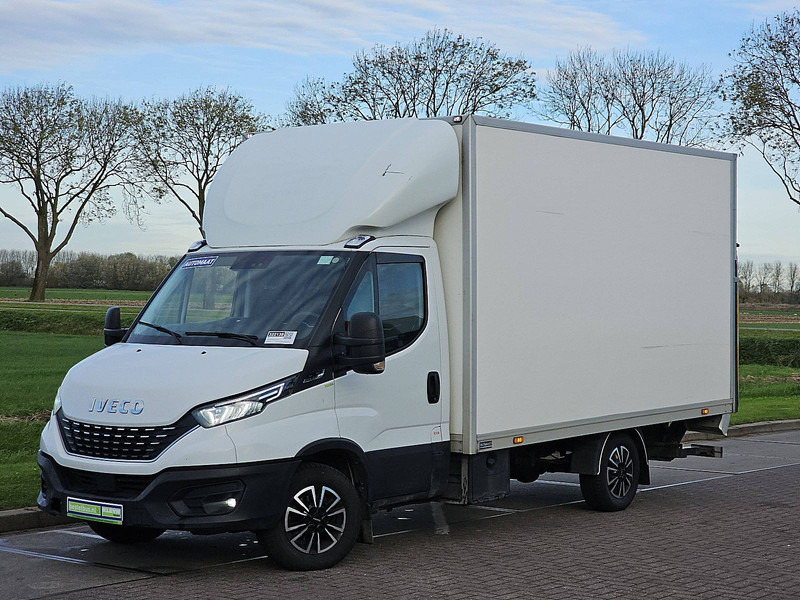 Iveco Daily 35 S 16 AUT. LAADKLEP - الشاحنات الصغيرة صندوق مغلق: صور 2 Iveco Daily 35 S 16 AUT. LAADKLEP - الشاحنات الصغيرة صندوق مغلق: صور 2