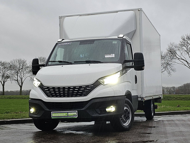 Iveco Daily 35 S ac automaat EURO6 - الشاحنات الصغيرة صندوق مغلق: صور 1 Iveco Daily 35 S ac automaat EURO6 - الشاحنات الصغيرة صندوق مغلق: صور 1